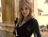 Elisha Cuthbert - Picture 116 - 1024x768